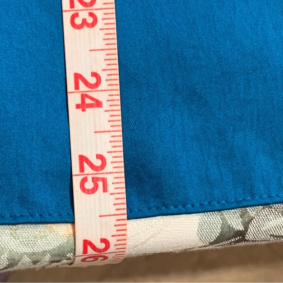 VIOLET & CLAIRE. Beautiful blue sleeves satin top. Size M. - Picture 9 of 9